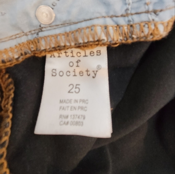 Articles Of Society Low Rise Raw-Hem Form Fitting Jeggings - Size 25 - Picture 12 of 12